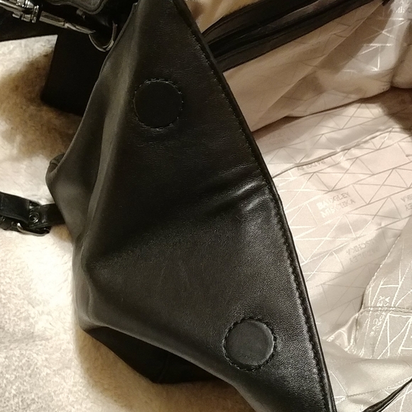 Badgley Mischka Shoulder Bag - Picture 5 of 11